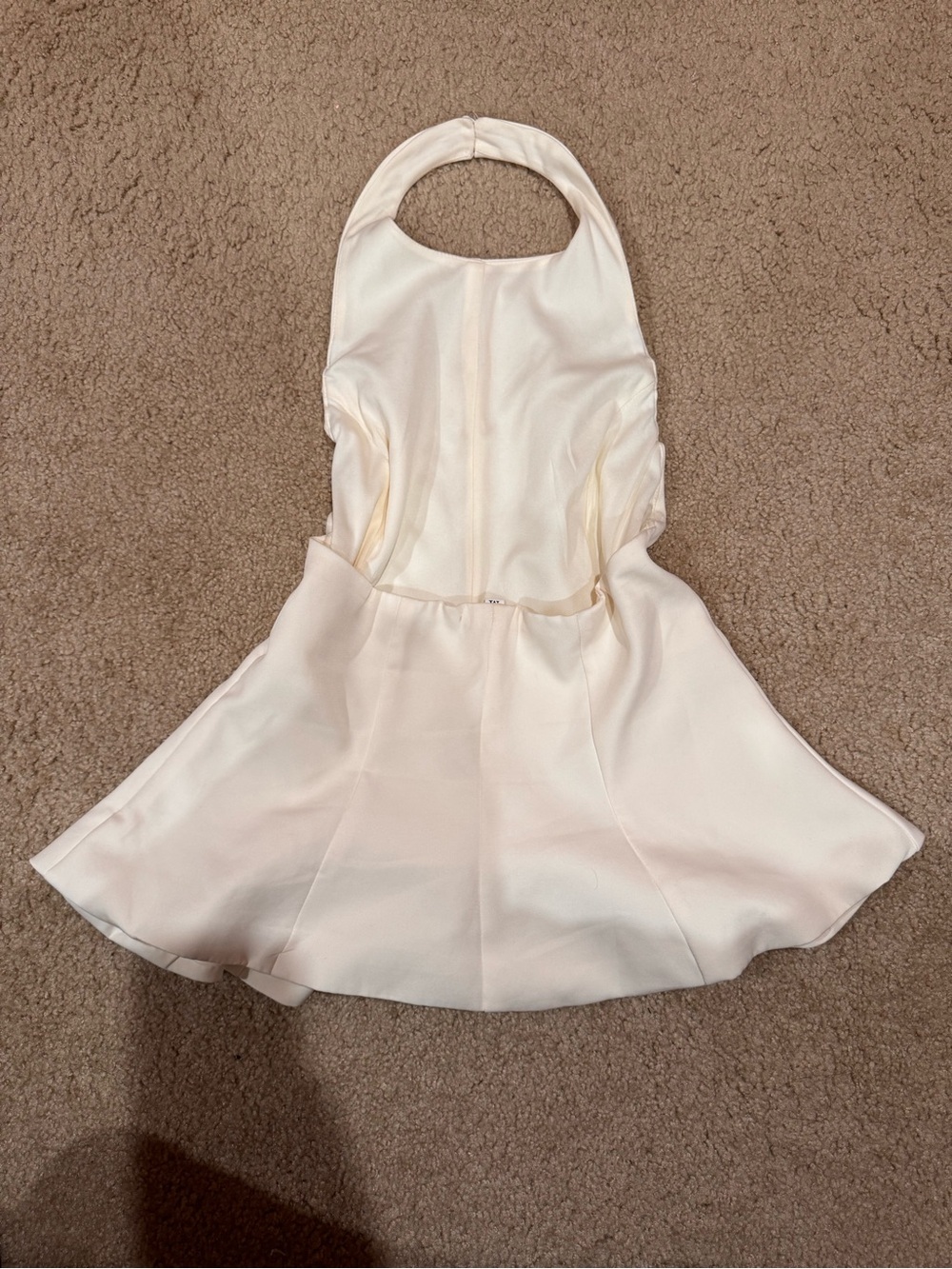 Halter Top - Picture 3 of 3